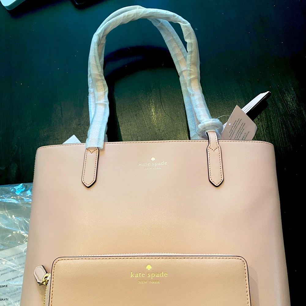 Brand New never been used Kate Spade tote.